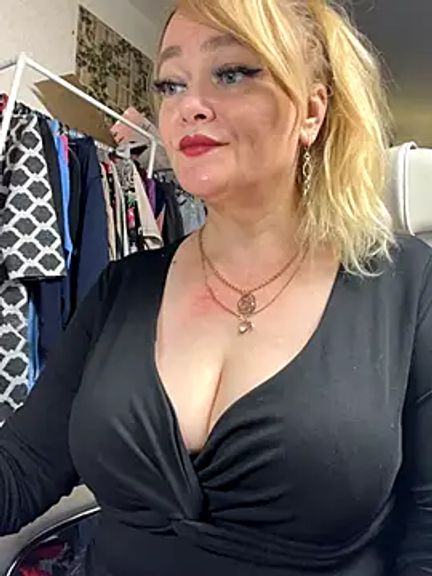 Sweet-blonde