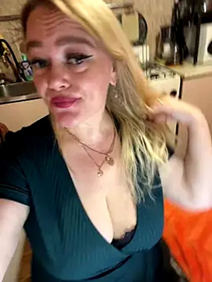 Sweet-blonde