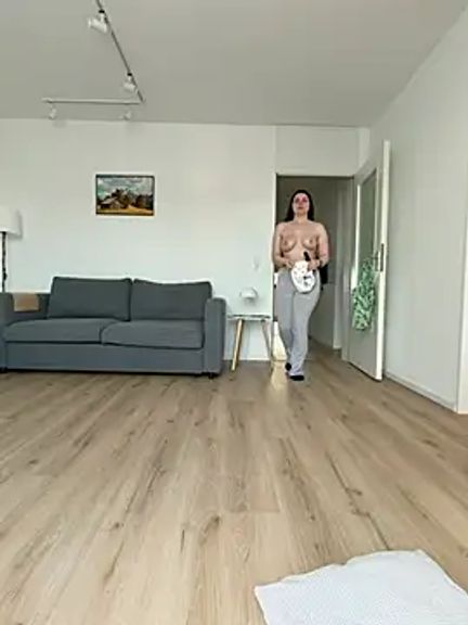 EllyNora
