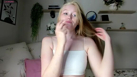 Red_FoxGirl