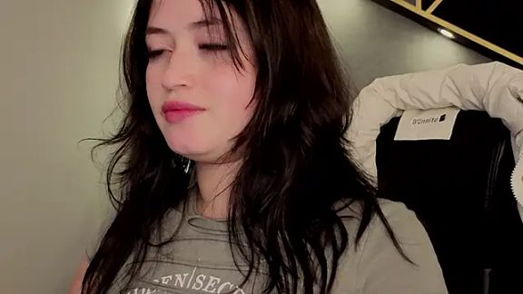 almma_shy