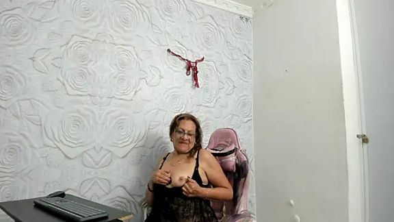 HotNana4U