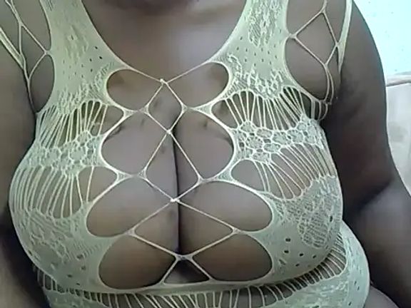 Hotbustyx39