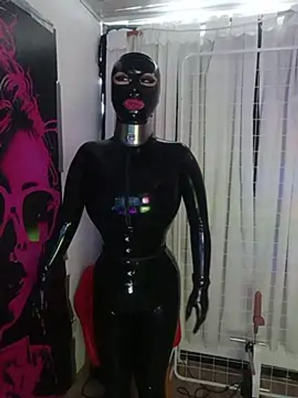 LatexDevil_Blondie