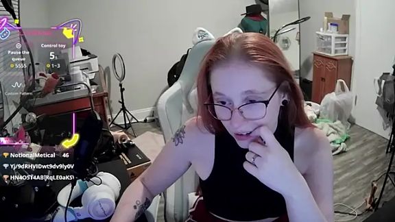 LilyFoxxx