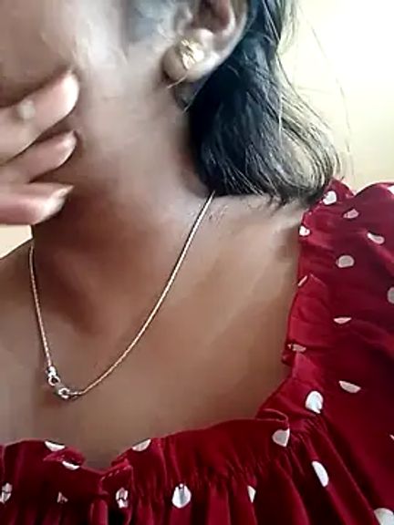 DesiRiya12
