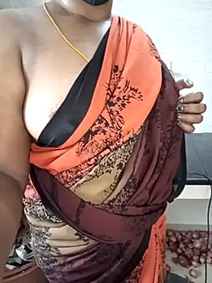 Tamil-hotwife