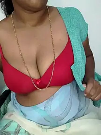 Boobs_Queen_Bubli