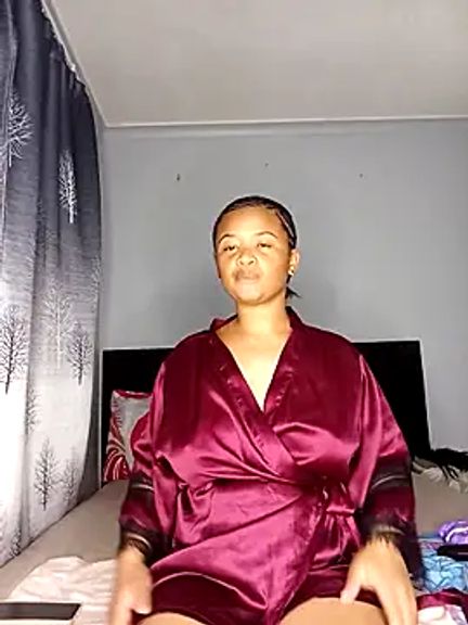 Sultrytits6