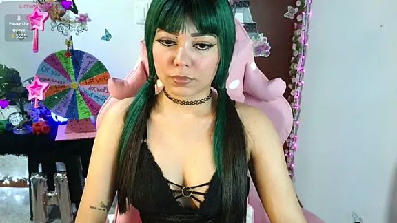 Maron_baez_18