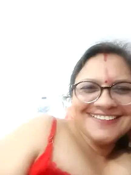 Mahira_sharma01