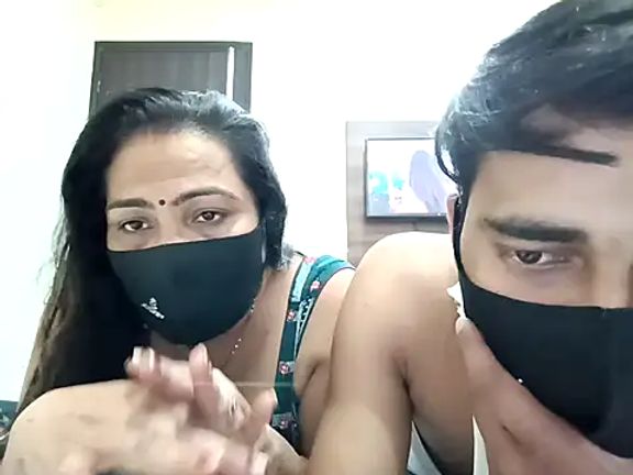 horny_milf_couple