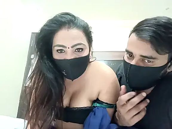 horny_milf_couple