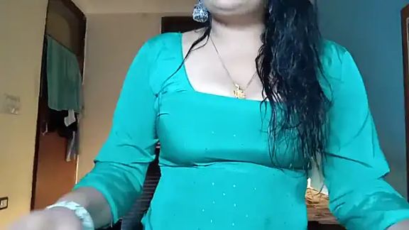 YourDesi_Laila_