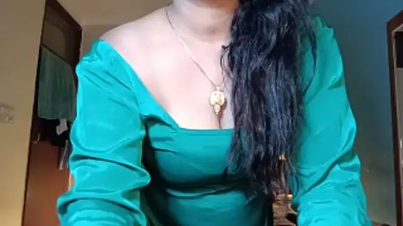 YourDesi_Laila_