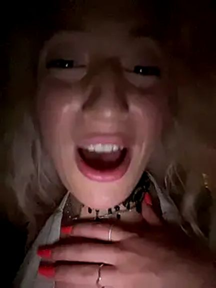 Ella_Charm