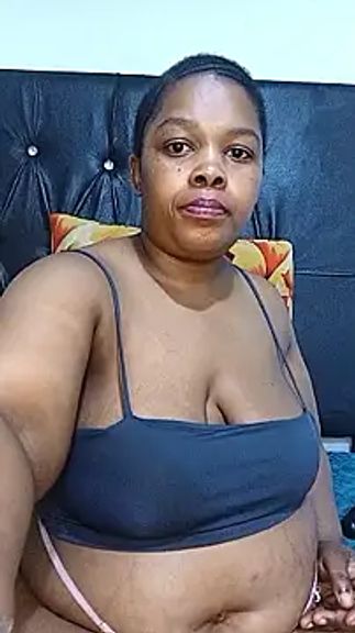 BigbootyNickyx
