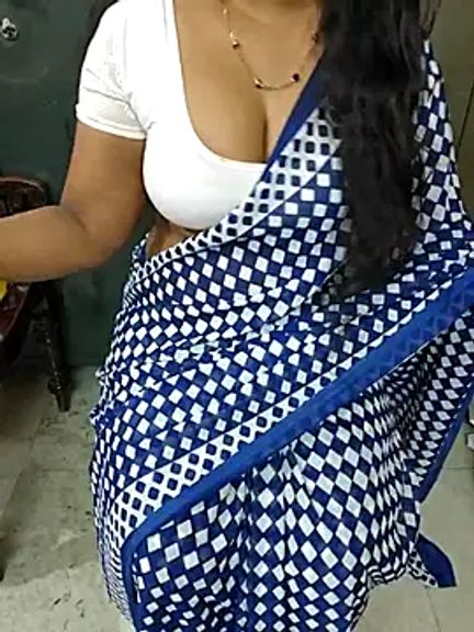 Nikitha_telugu