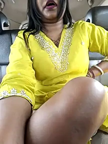 Hot_Urvi