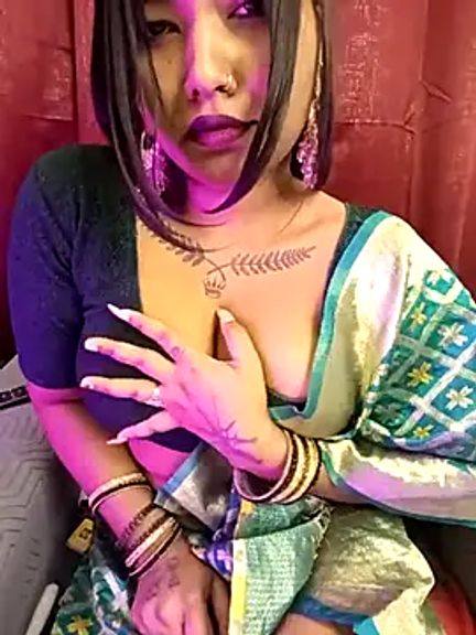 Hot_Urvi