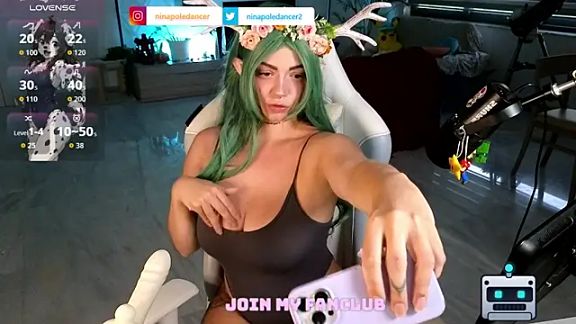 ninapoledance