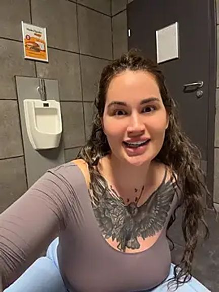 TattooGirlAlia