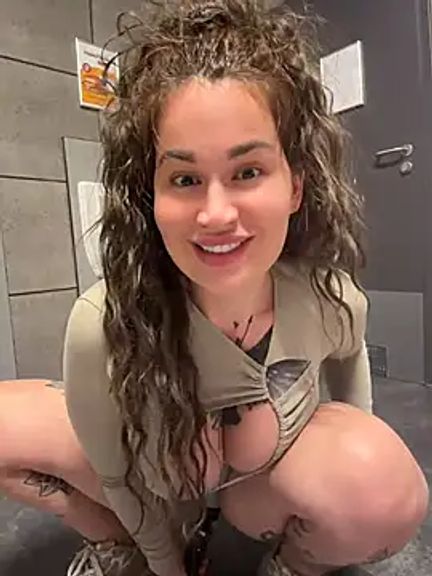 TattooGirlAlia