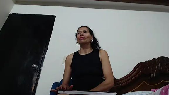 athenea_horny_wet