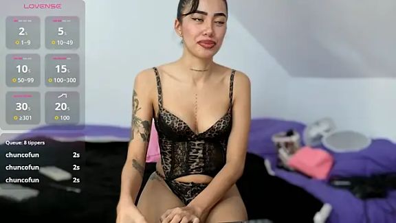 KylieLoveXX