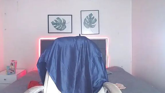 selena_yourmilf