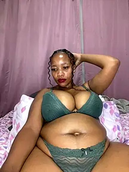 CurvyGod01