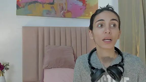 Nina_Cavaali