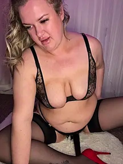 Scottish_Milf_Bella_xo