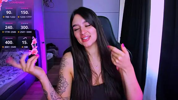Lucrecia_Hola