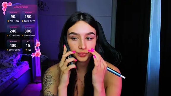 Lucrecia_Hola
