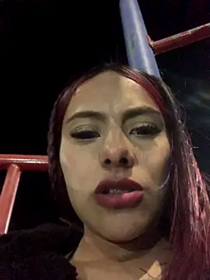 Emilyy-18