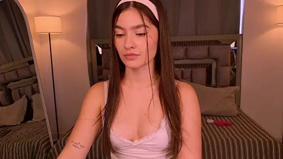 Bella_Clark2