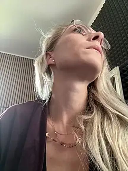 Vivi_Vallentine