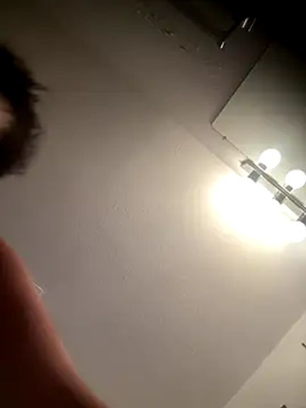 thatonelightskinn