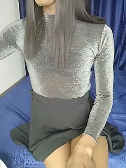 SEXYY_TRANSY_WITH_GIRL