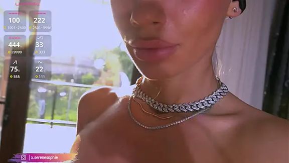 Serene_Sophiex