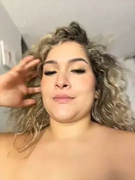 Sara_smiiith211