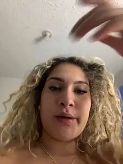 Sara_smiiith211