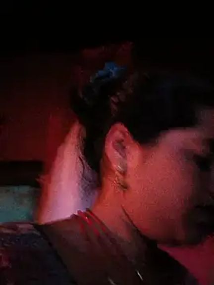 Hot_kamla