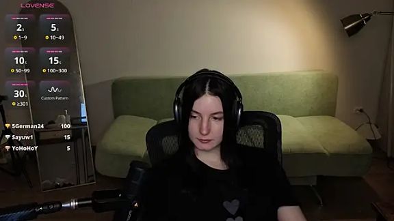 Naomi_Velvet