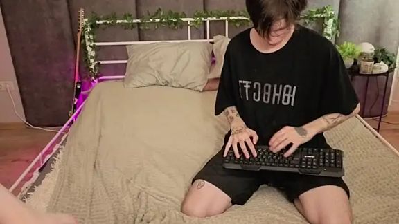 Danny_loves_Mary