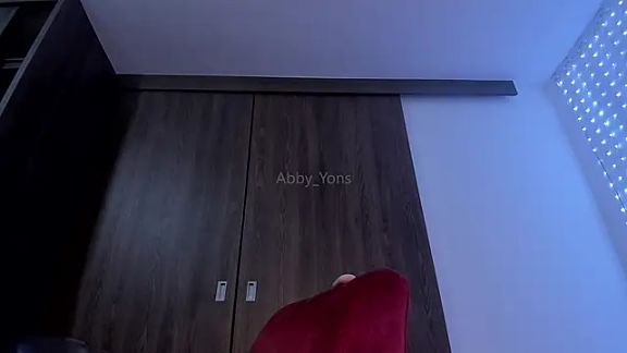 Abby_Yons