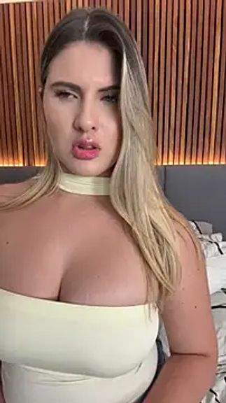 EmiilyAdams_