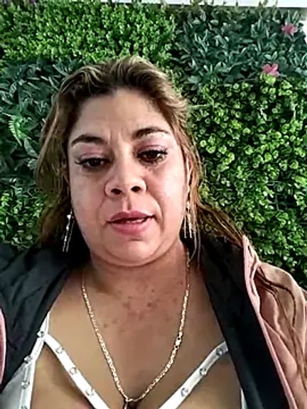 Laura-Hernandez