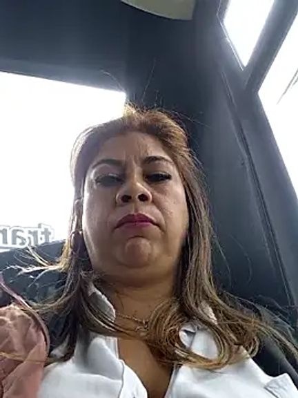 Laura-Hernandez